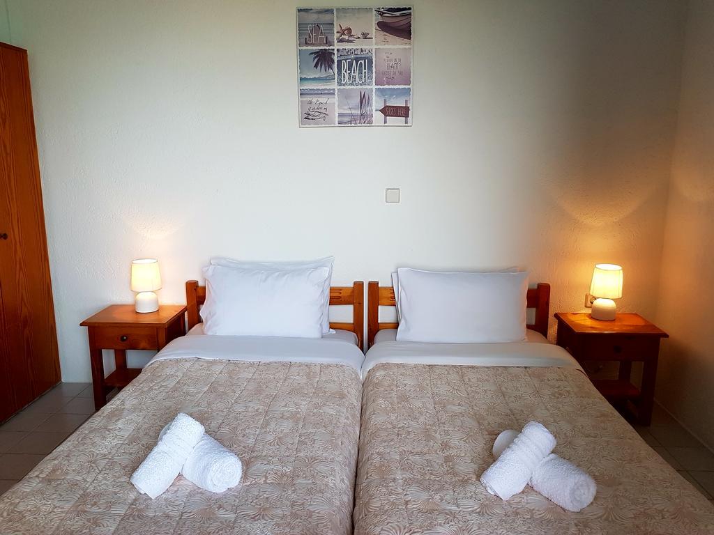 Melina'S Apartments Kalavárda Dış mekan fotoğraf