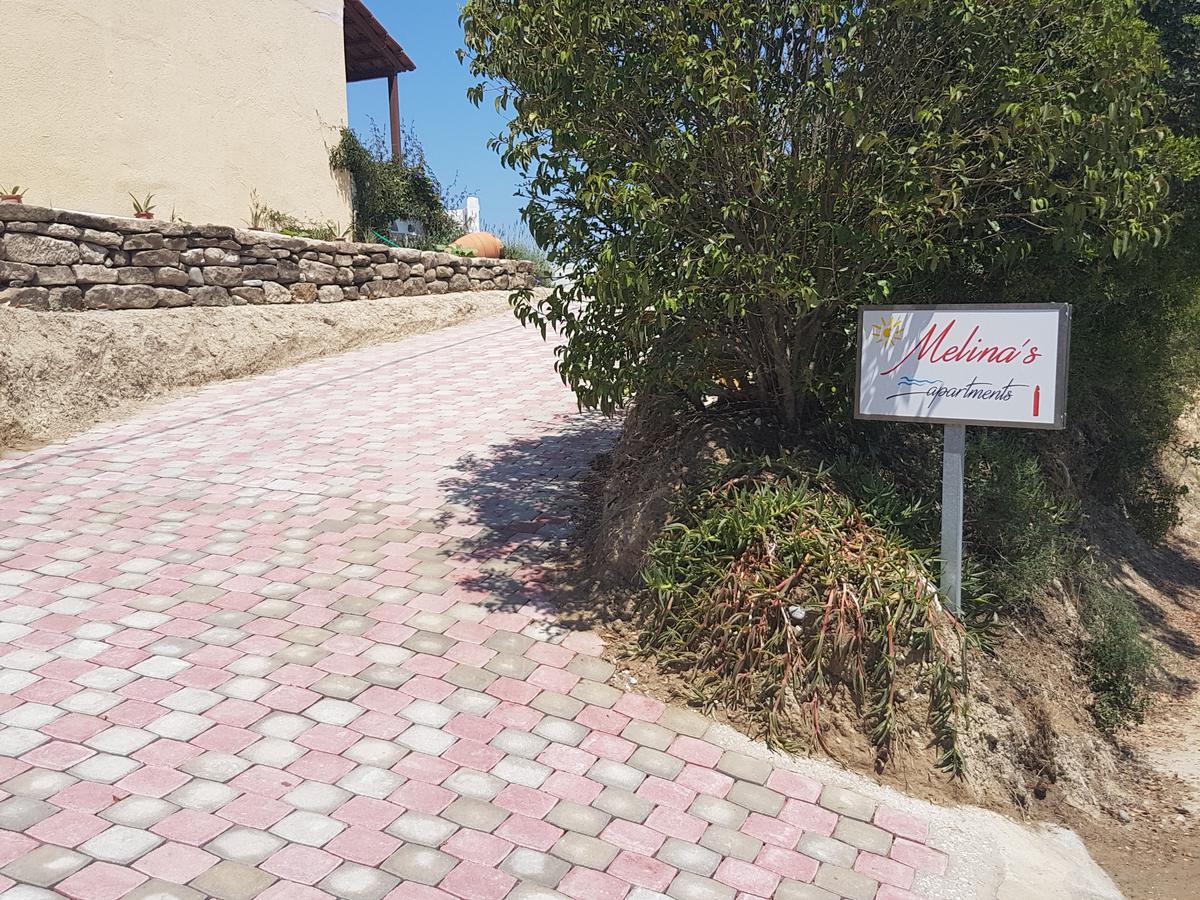 Melina'S Apartments Kalavárda Dış mekan fotoğraf